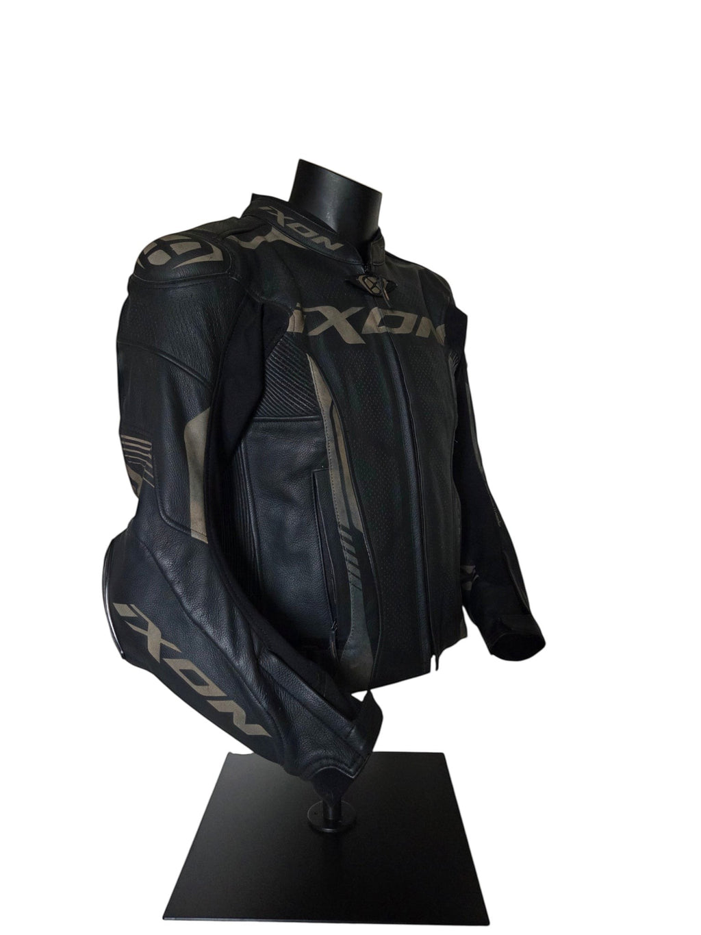 Veste de moto en cuir noir Ixon Vortex 2 pour homme, taille M, avec logo contrastant sur les manches et le torse.