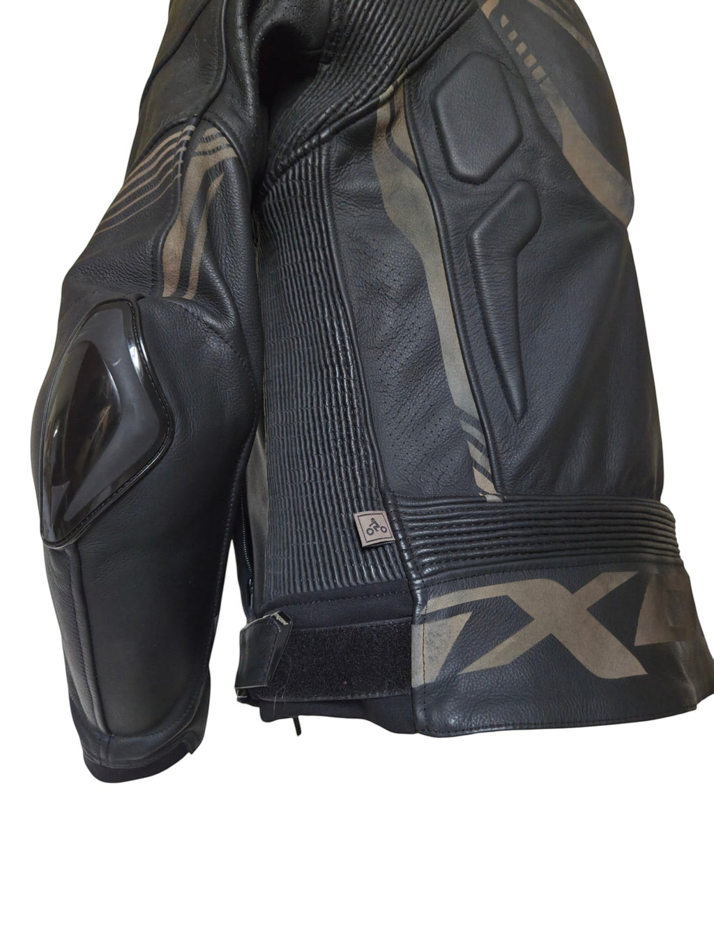 Veste de moto en cuir noir Ixon Vortex 2, taille M, avec protections et doublure amovible.