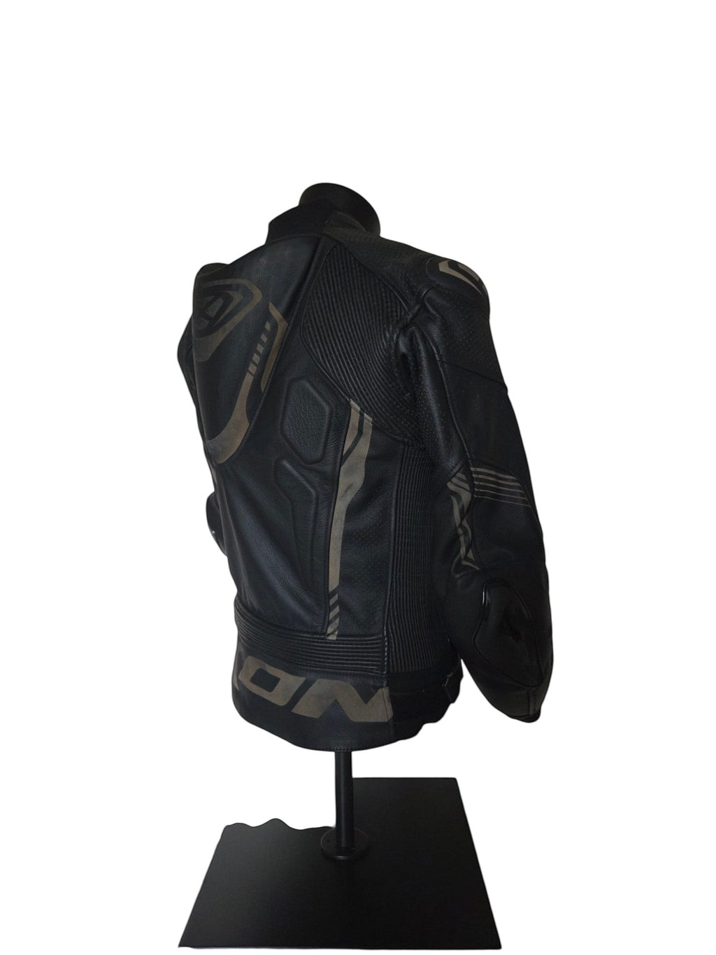 Veste de moto en cuir Ixon Vortex 2 noire et grise, taille M, avec doublure amovible et protections.