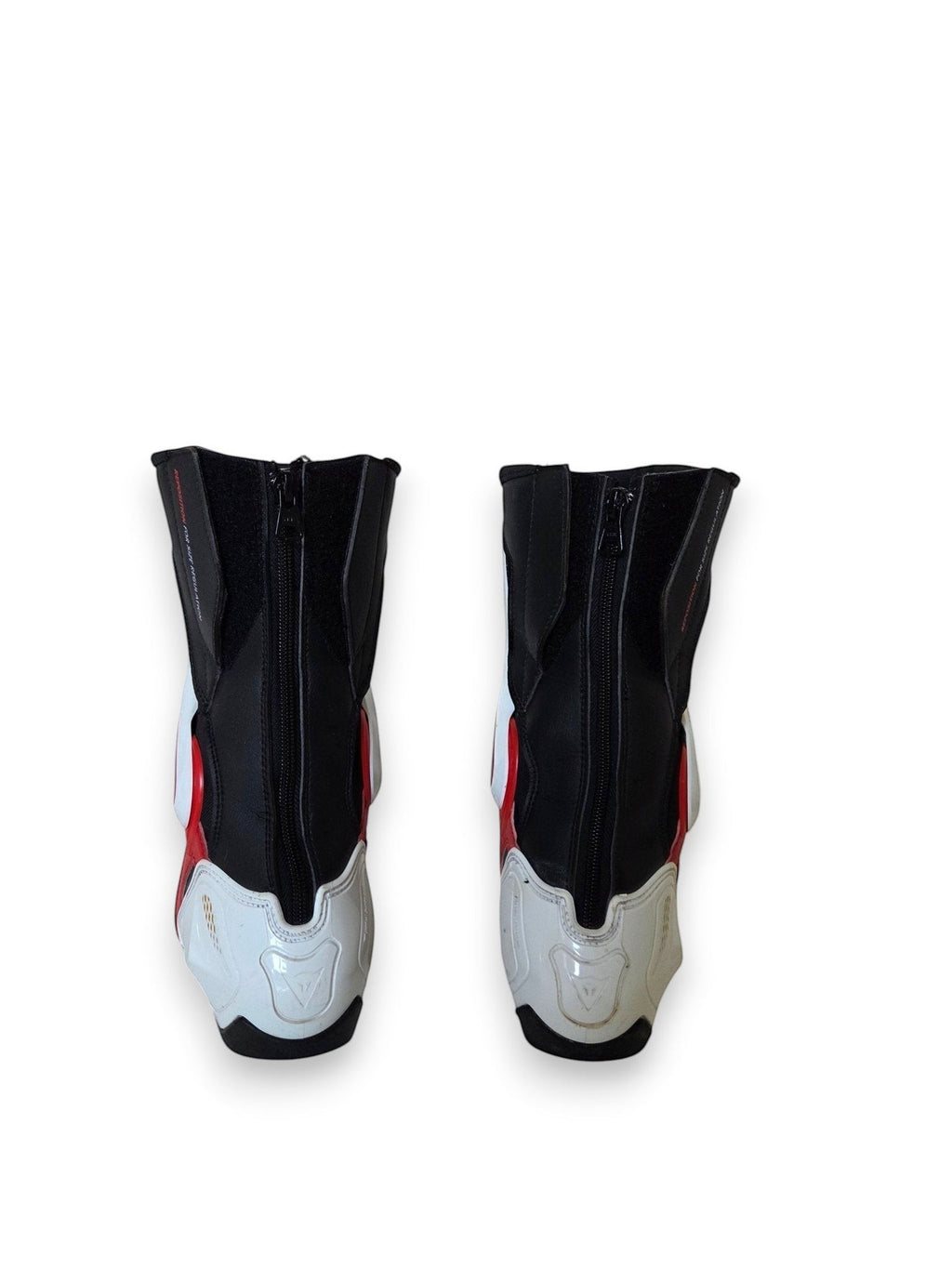Bottes Dainese Nexus R – Blanc et Rouge, Taille 43 - Moto Gear Select