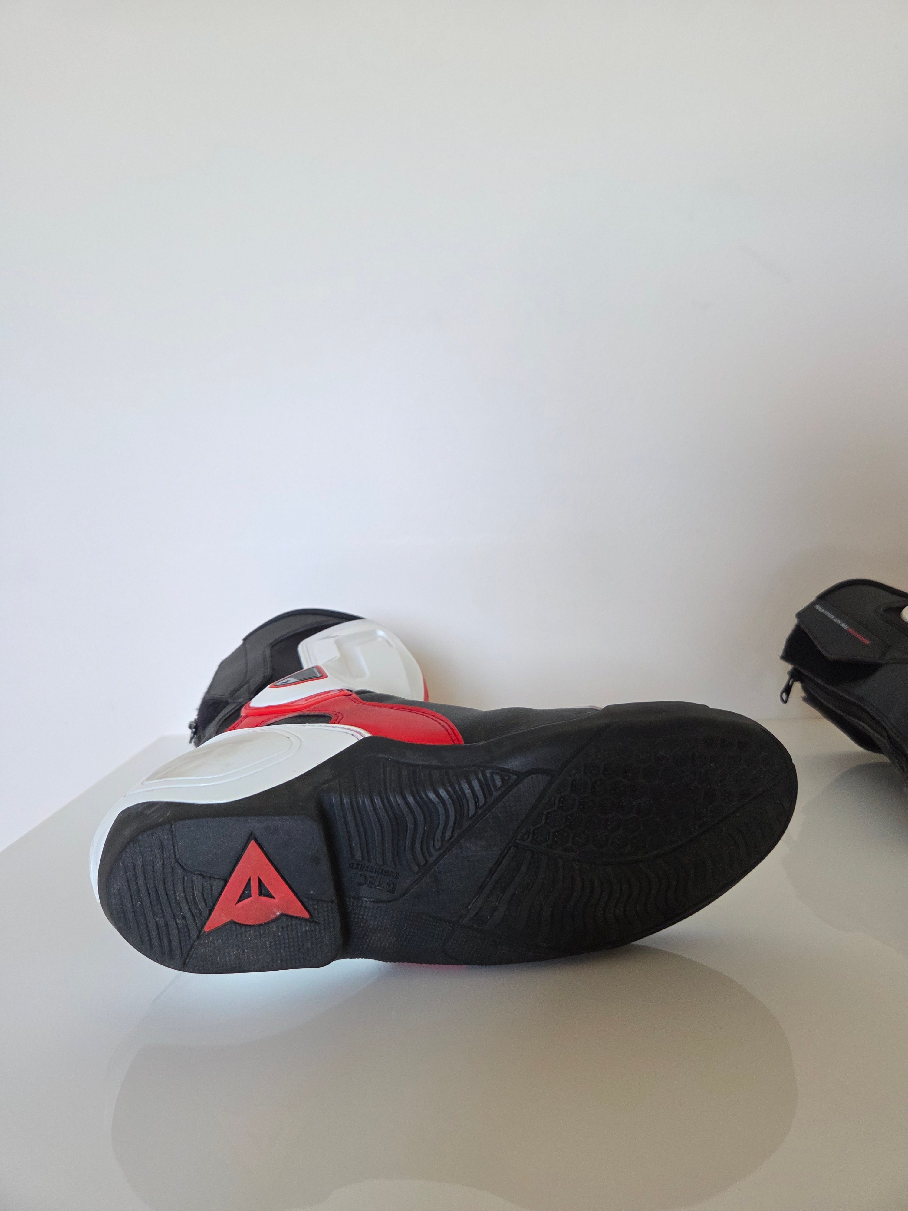 Bottes Dainese Nexus R Blanche et Rouge